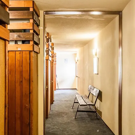 Hellochalet Cervinia - Snowline Lulu - Ski-in Ski-out Apartment Breuil-Cervinia